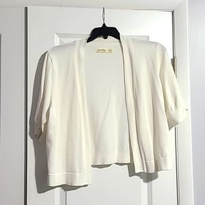 Woman's short sleeve white sweater nwt